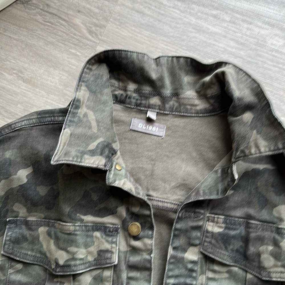 Cropped jacket - Picture 2 of 3